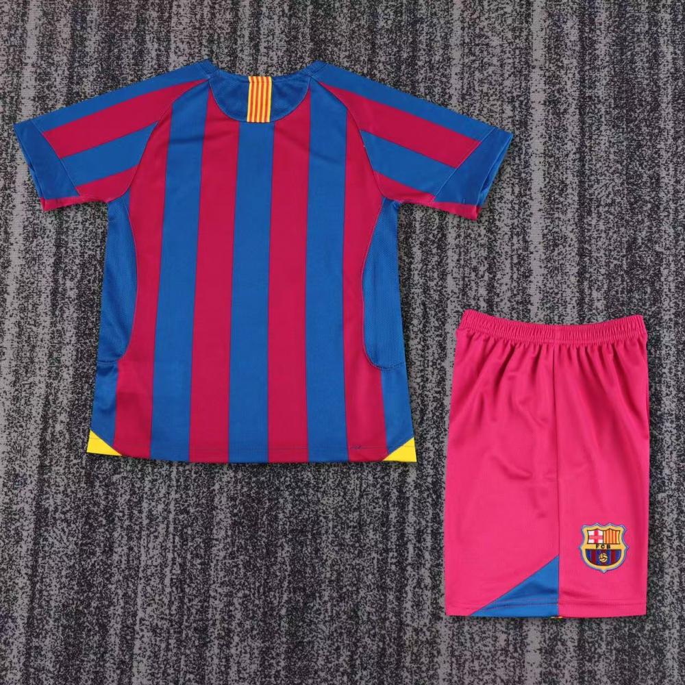 Niños Barcelona 2005-06 Local Kit