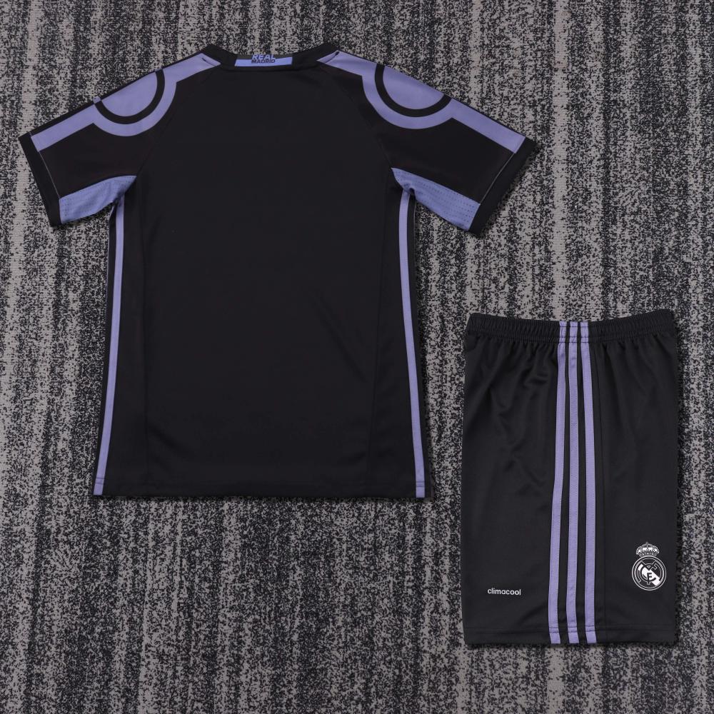 Niños Real Madrid 2016-17 Tercera Kit