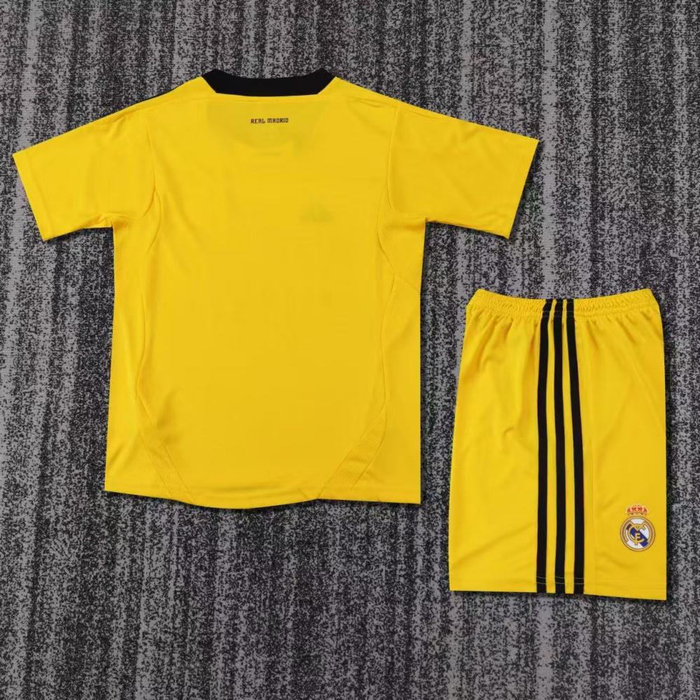 Niños Real Madrid 2011-12 Goalkeeper Kit