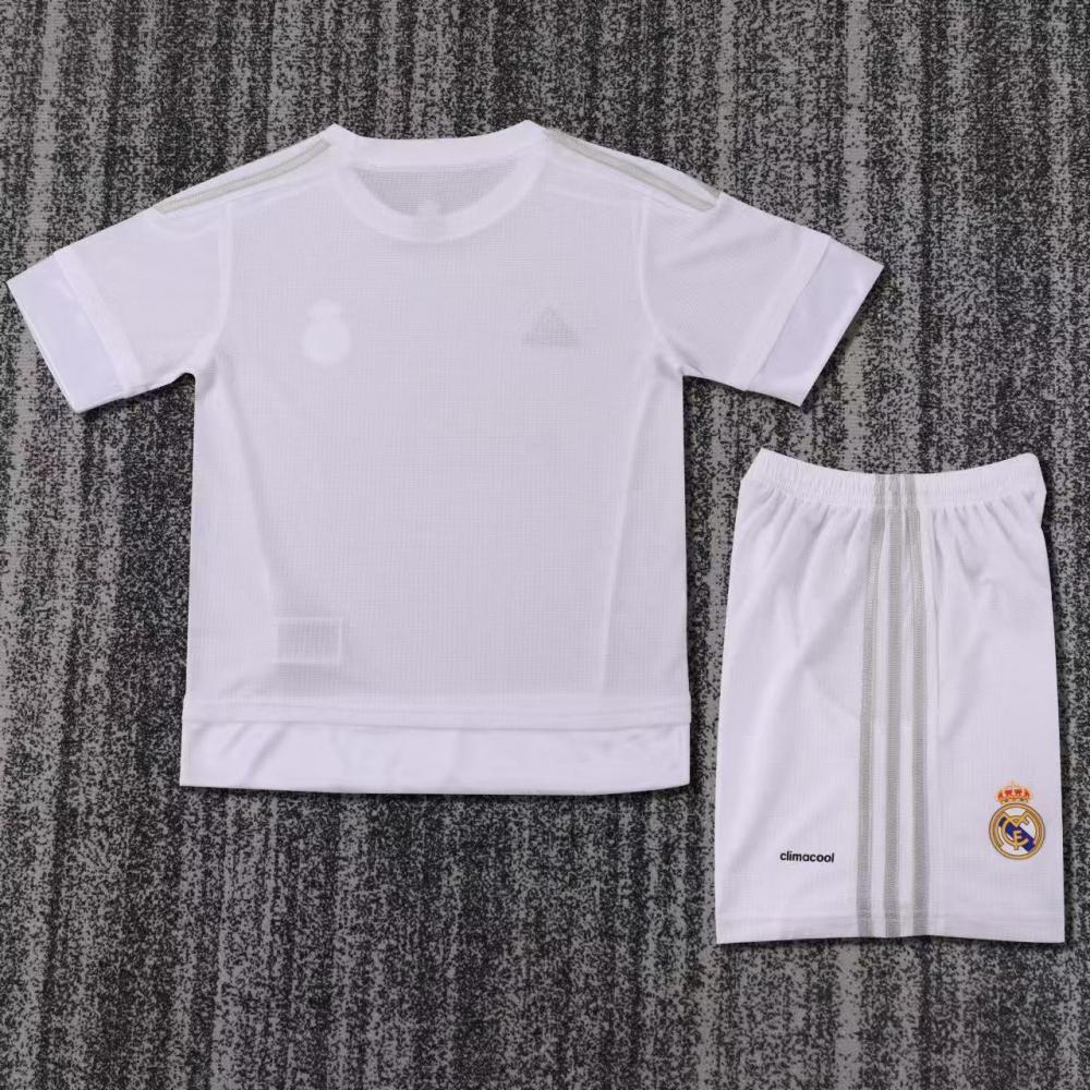 Niños Real Madrid 2015-16 Local Kit
