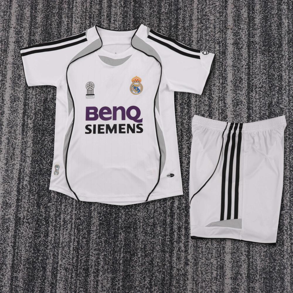 Niños Real Madrid 2006-07 Local Kit