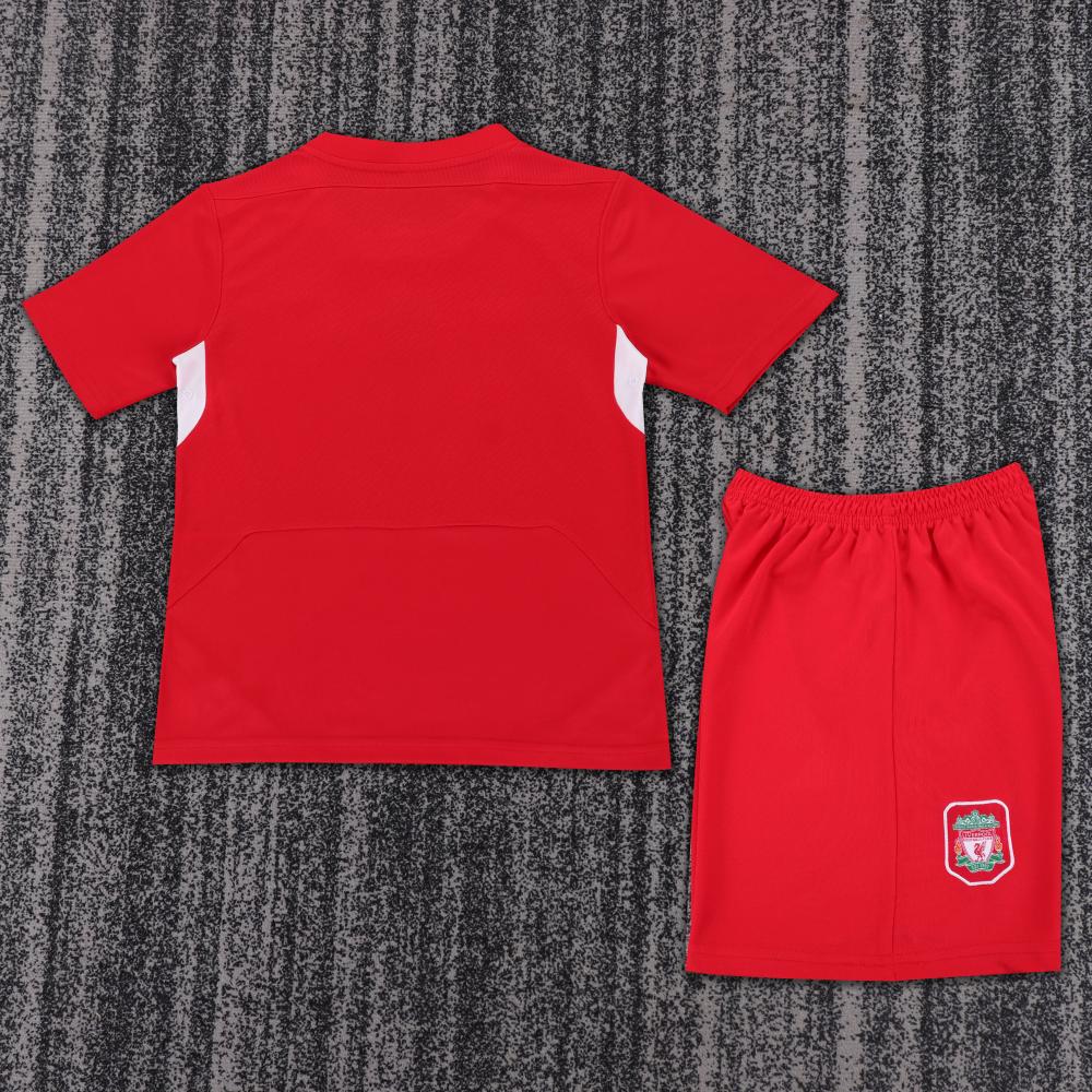 Niños Liverpool 2004-05 Local Kit