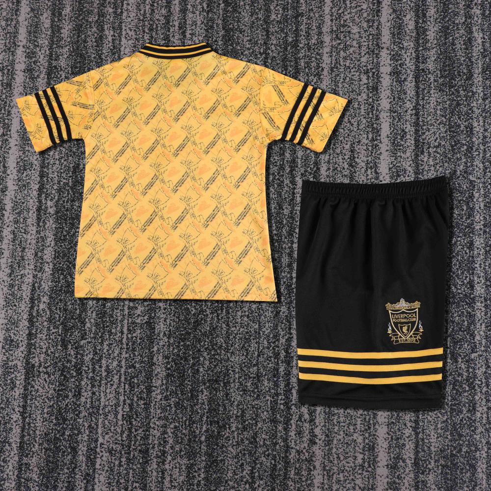 Niños Liverpool 1994-96 Tercera Kit