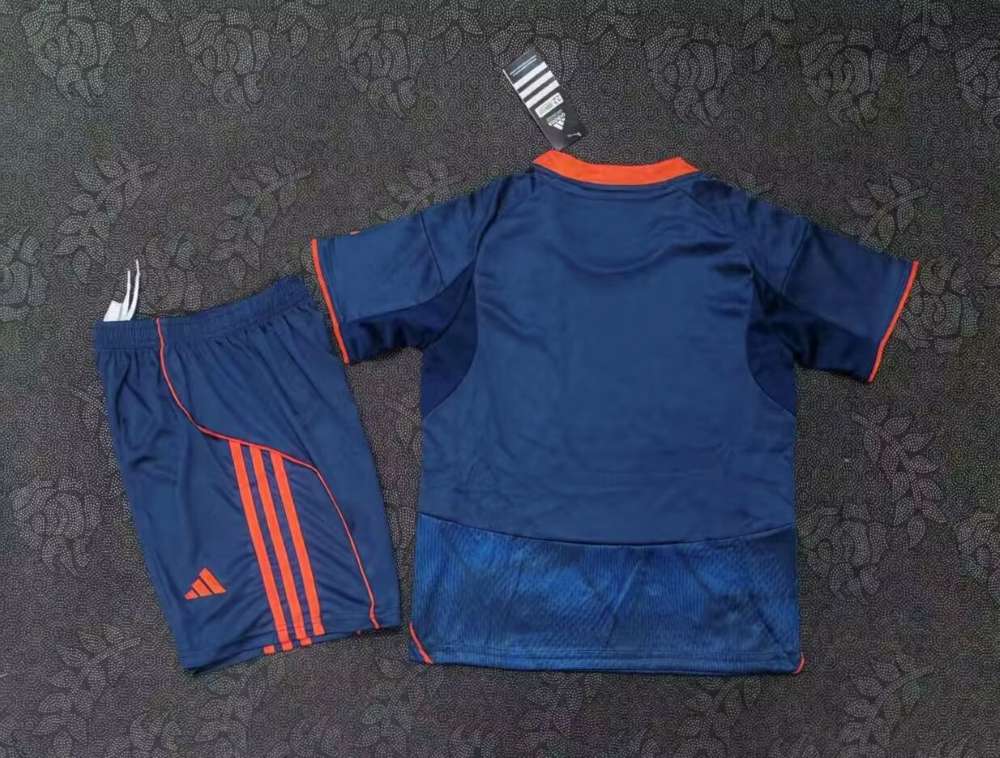 Niños Nottingham Forest 2025-26 Tercera Kit