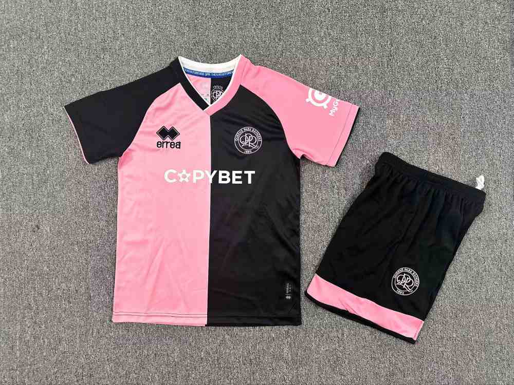 Niños Queens Park Rangers 2025-26 Visitante kit