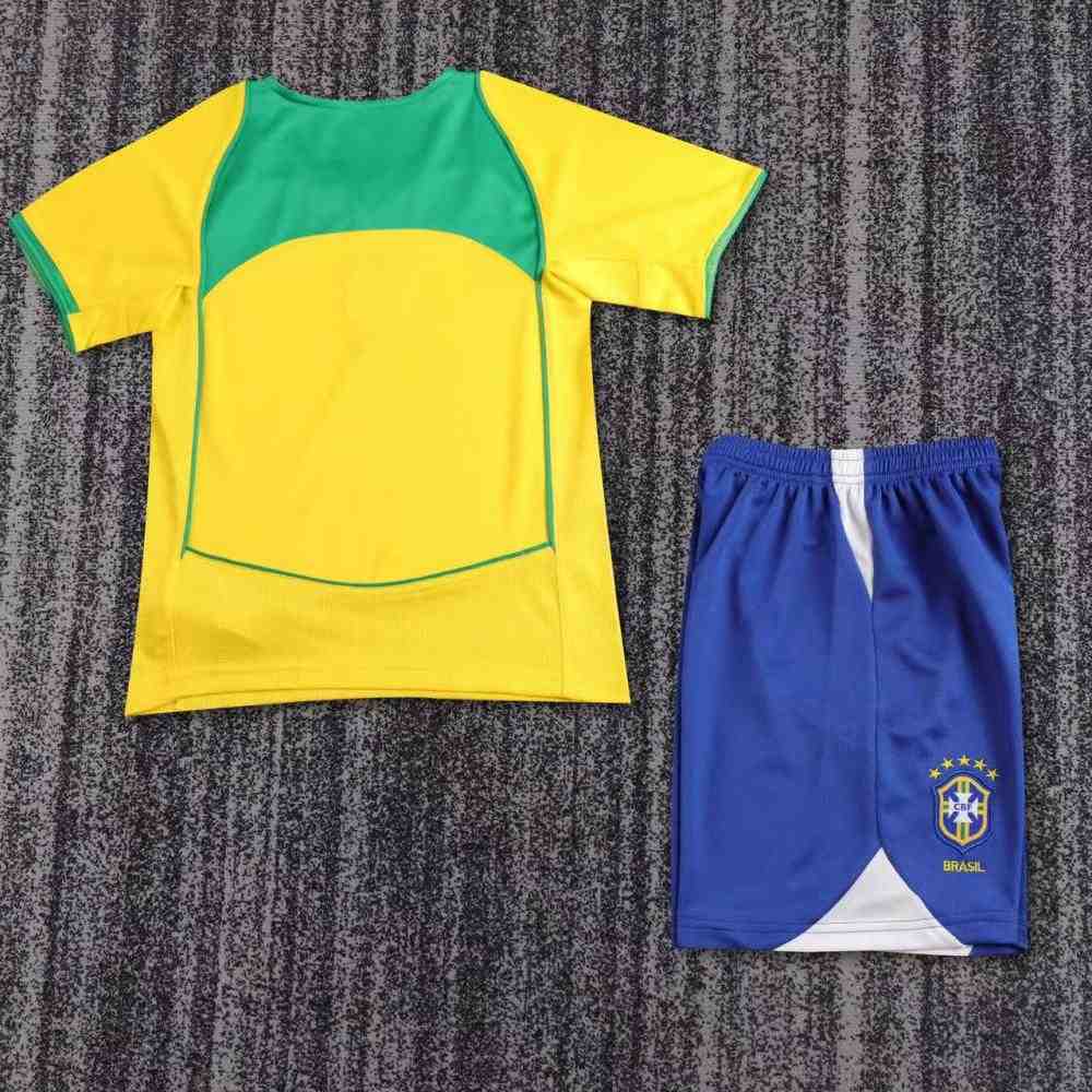 Niños Brasil 2004 Local Kit