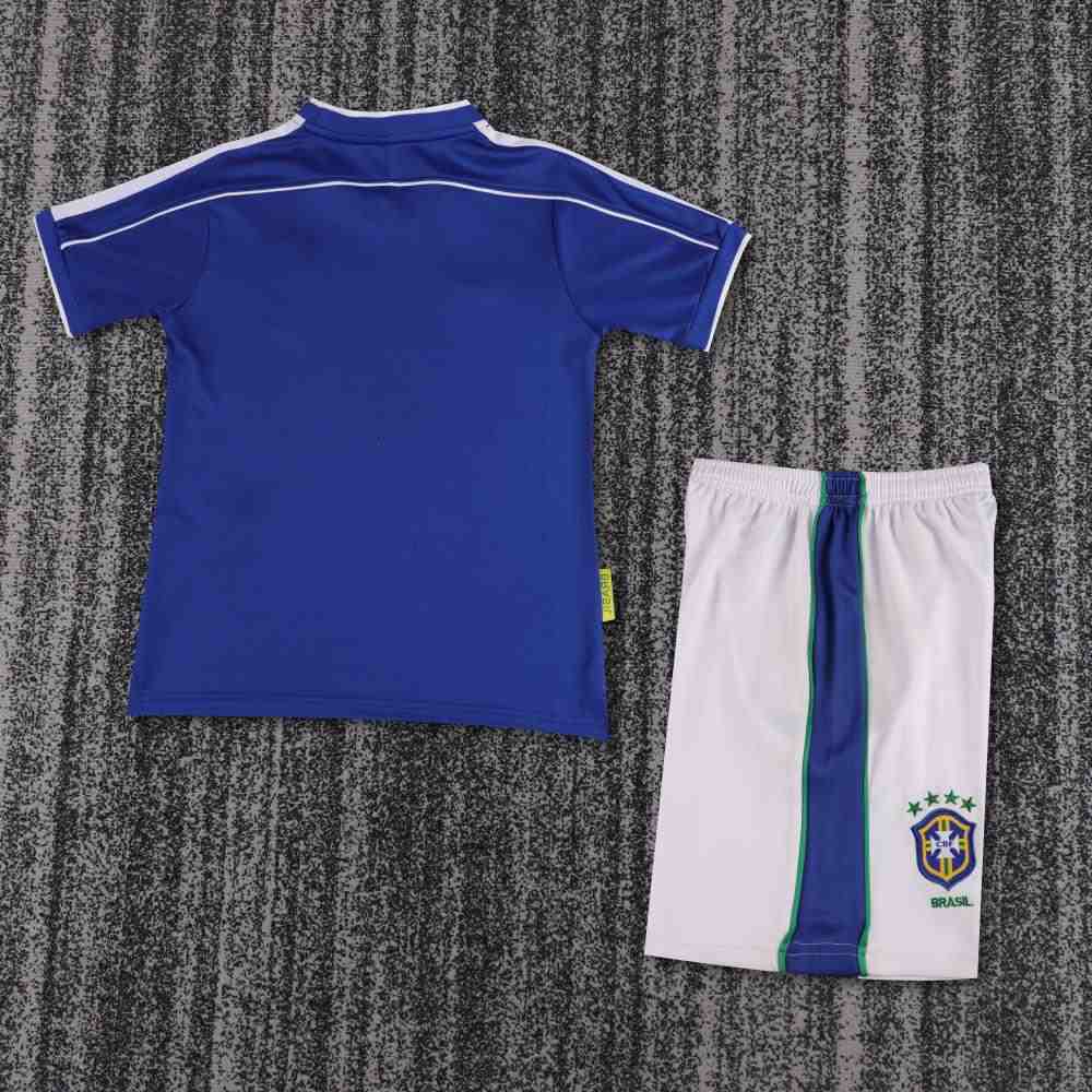 Niños Brasil 1998 Visitante Kit