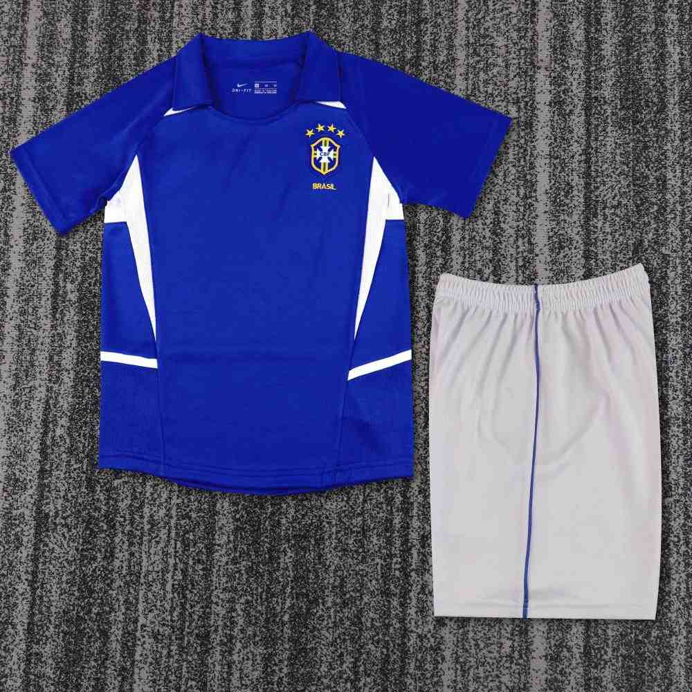 Niños Brasil 2002 Visitante Kit