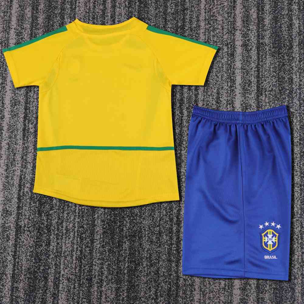 Niños Brasil 2002 Local Kit