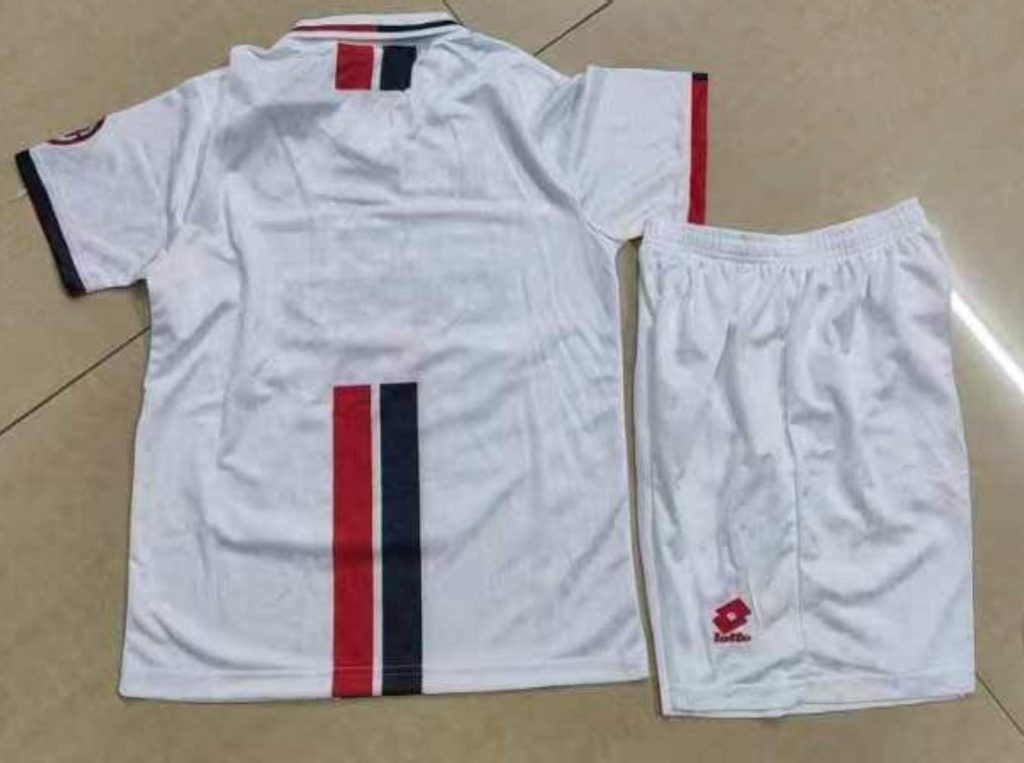 Niños AC Milan 1996-97 Visitante Kit