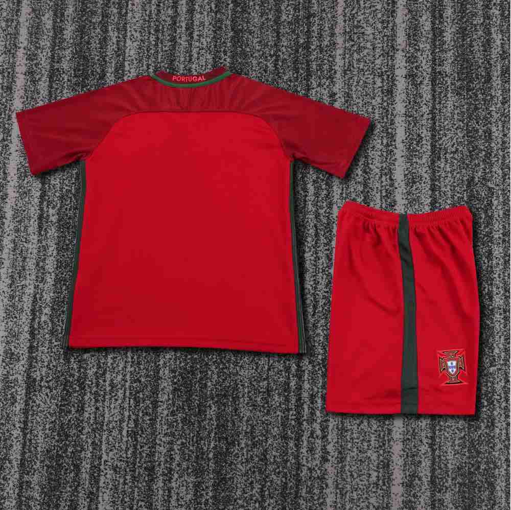 Niños Portugal 2016 Local Kit