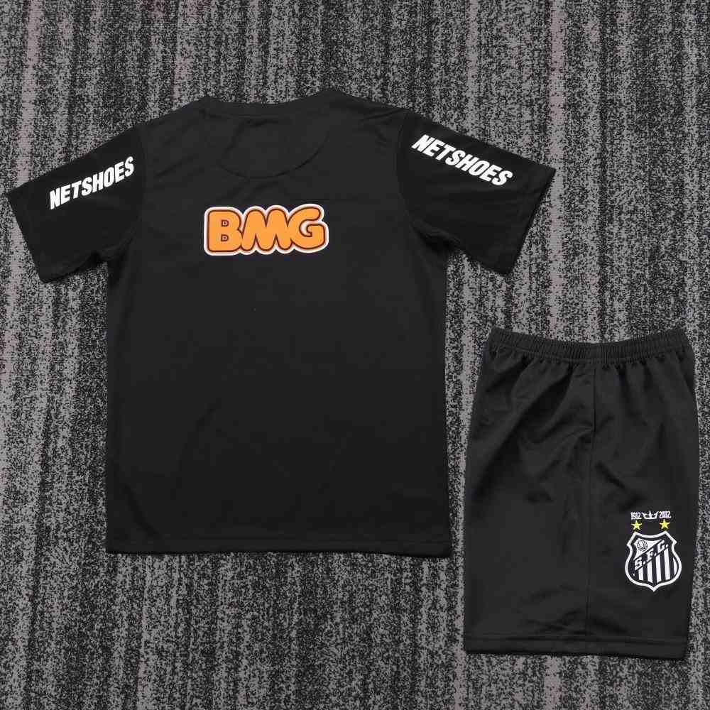 Niños Santos 2013 Visitante Kit