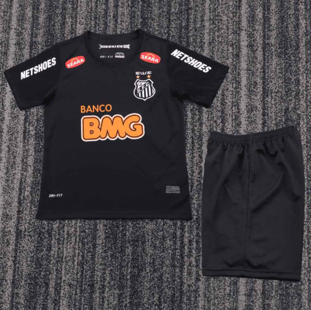 Niños Santos 2013 Visitante Kit