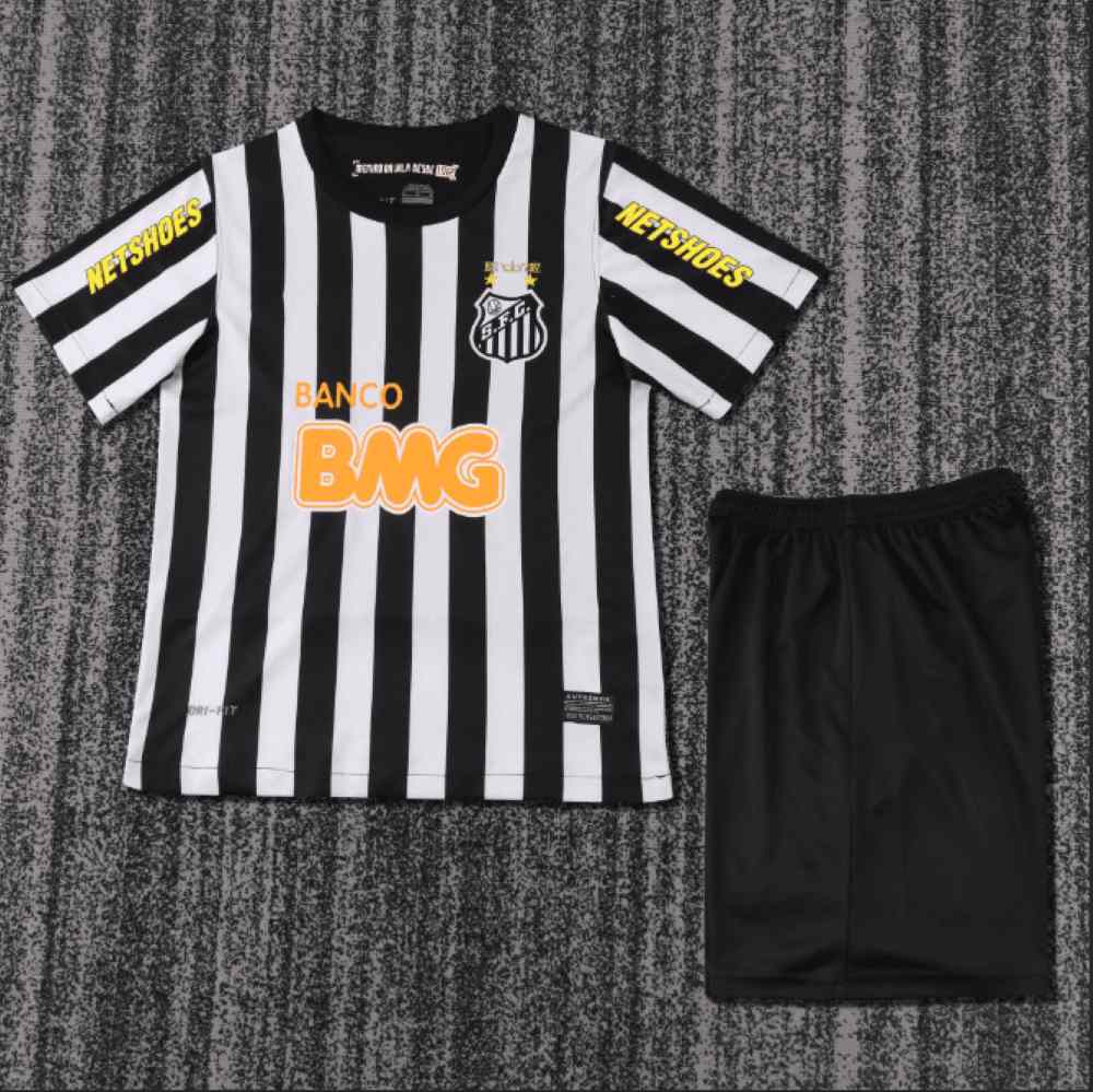 Niños Santos 2012-13 Visitante Kit