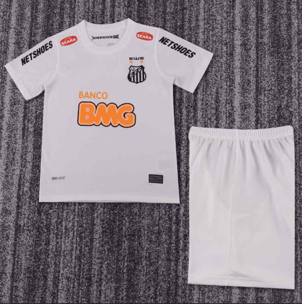 Niños Santos 2012-13 Local Kit