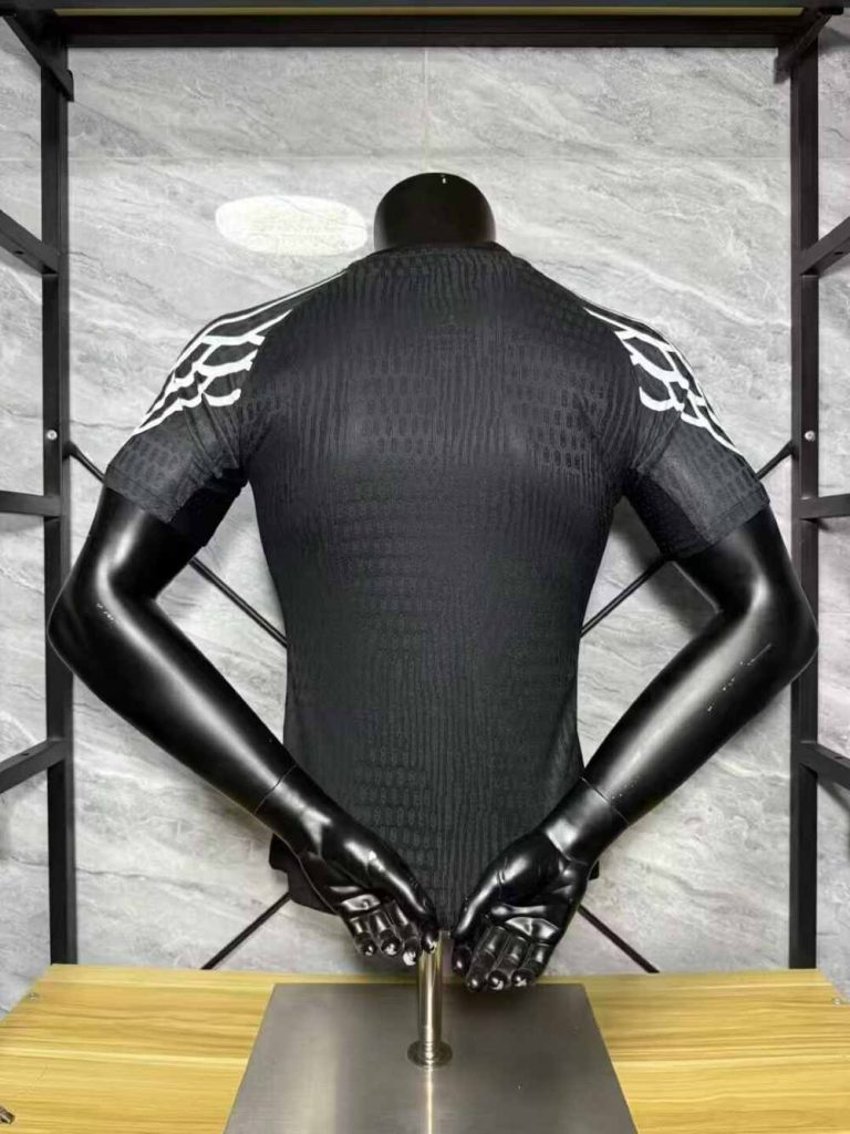 Paris Saint-Germain 2025-26 Cuarta Camiseta versión jugador