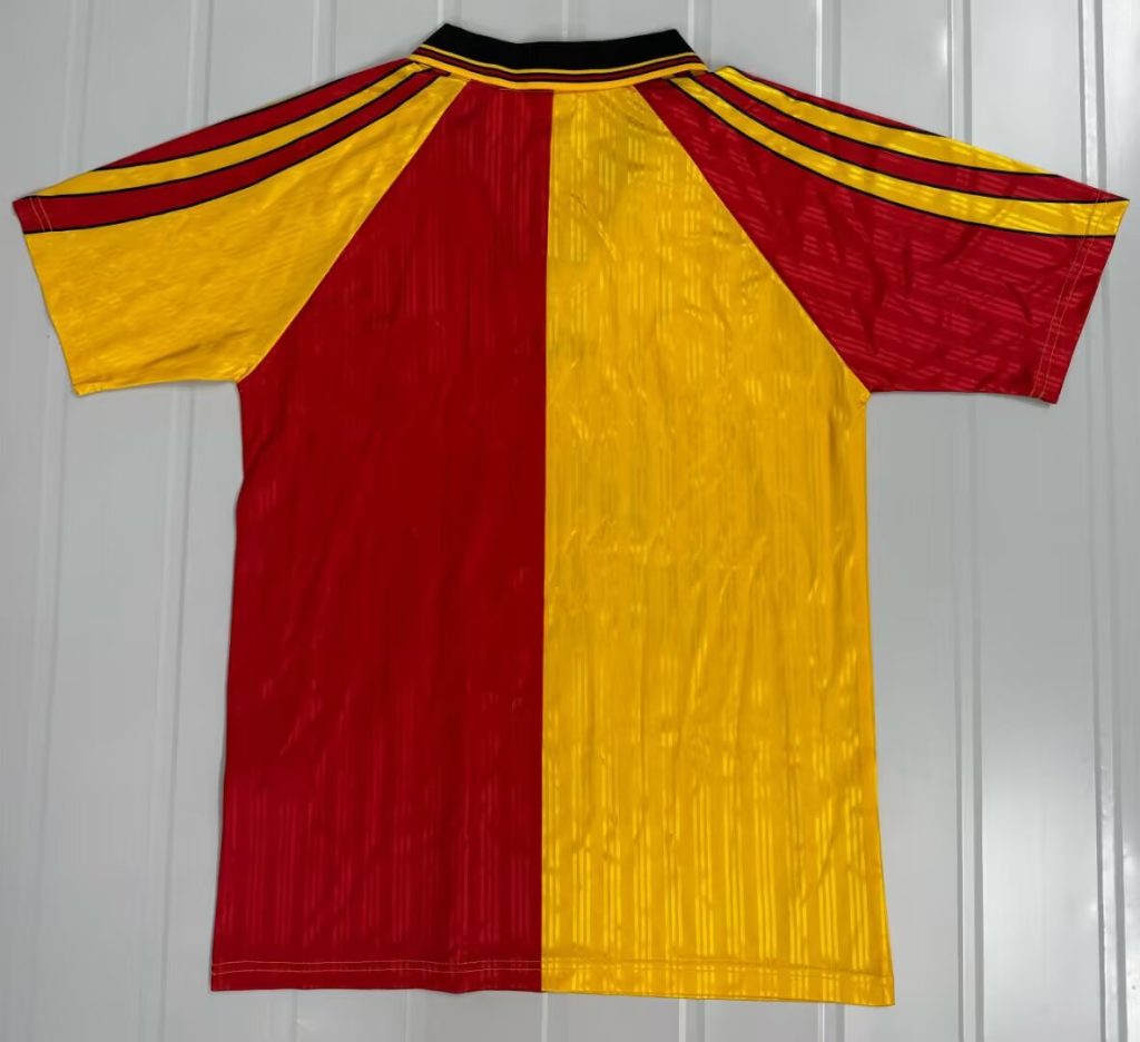 Galatasaray 1997-98 Camiseta local
