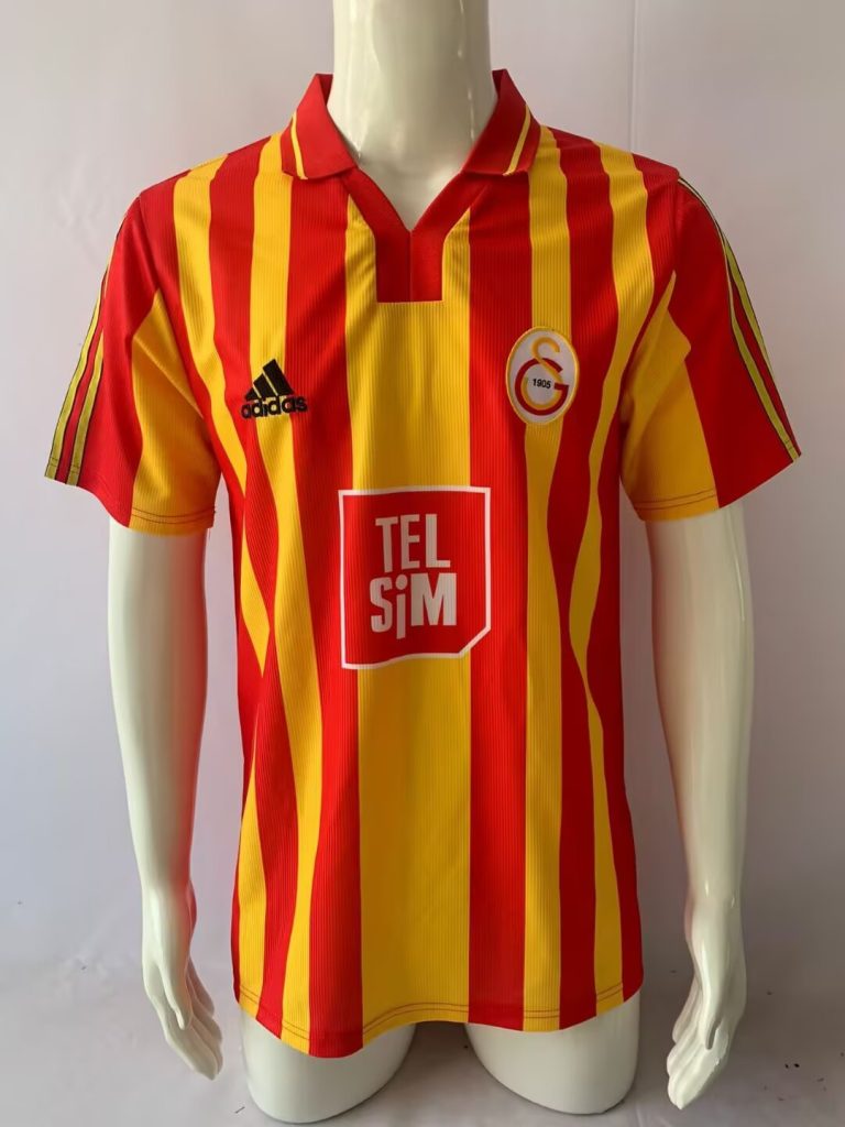 Galatasaray 2000-01 Camiseta local