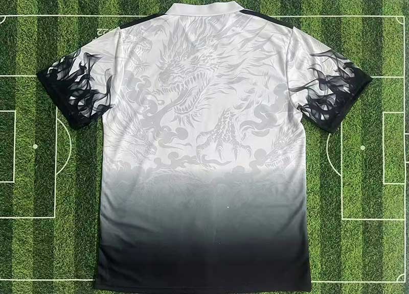 Real Madrid 2025 Especial Shirt