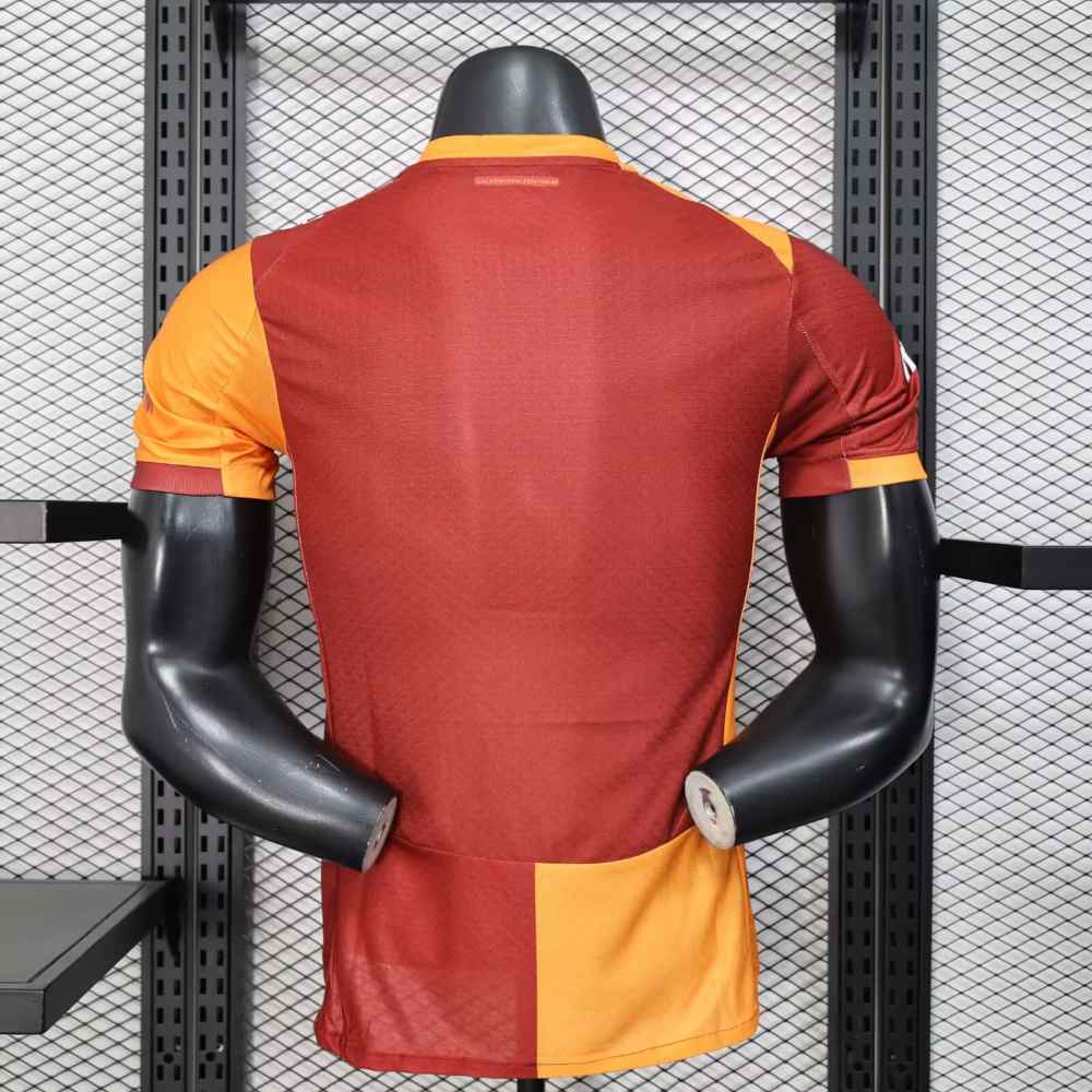 Galatasaray 2025-26 Camiseta local versión jugador