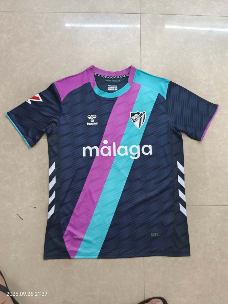 Málaga 2025-26 Tercera camiseta