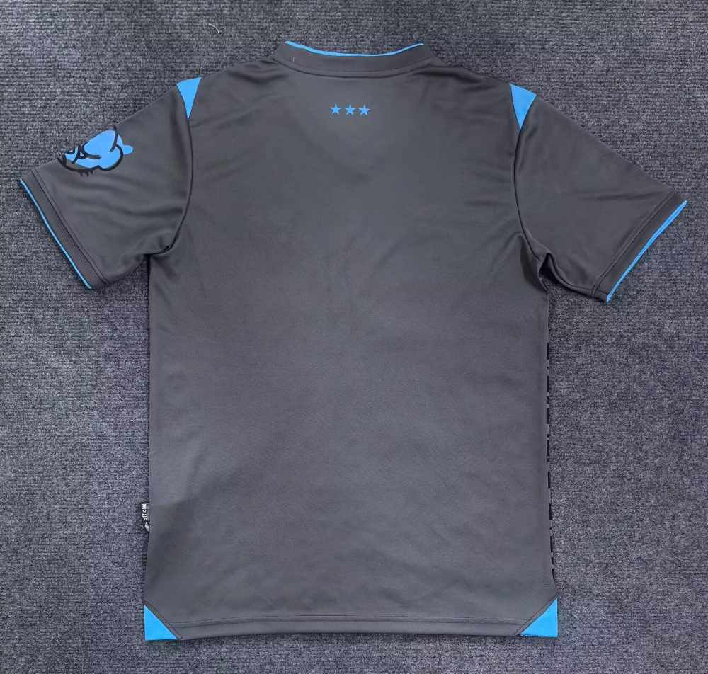 Ipswich Town 2025-26 Tercera camiseta