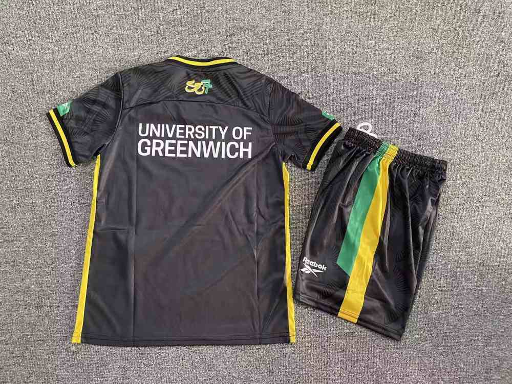 Niños Charlton Athletic 2025-26 Tercera Kit
