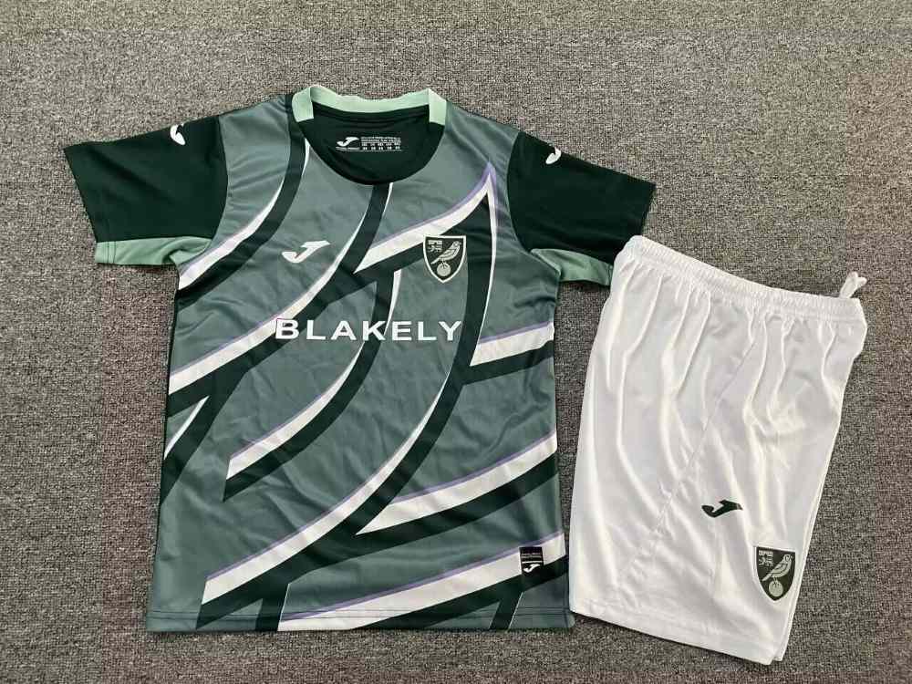 Niños Norwich City 2025-26 Visitante Kit
