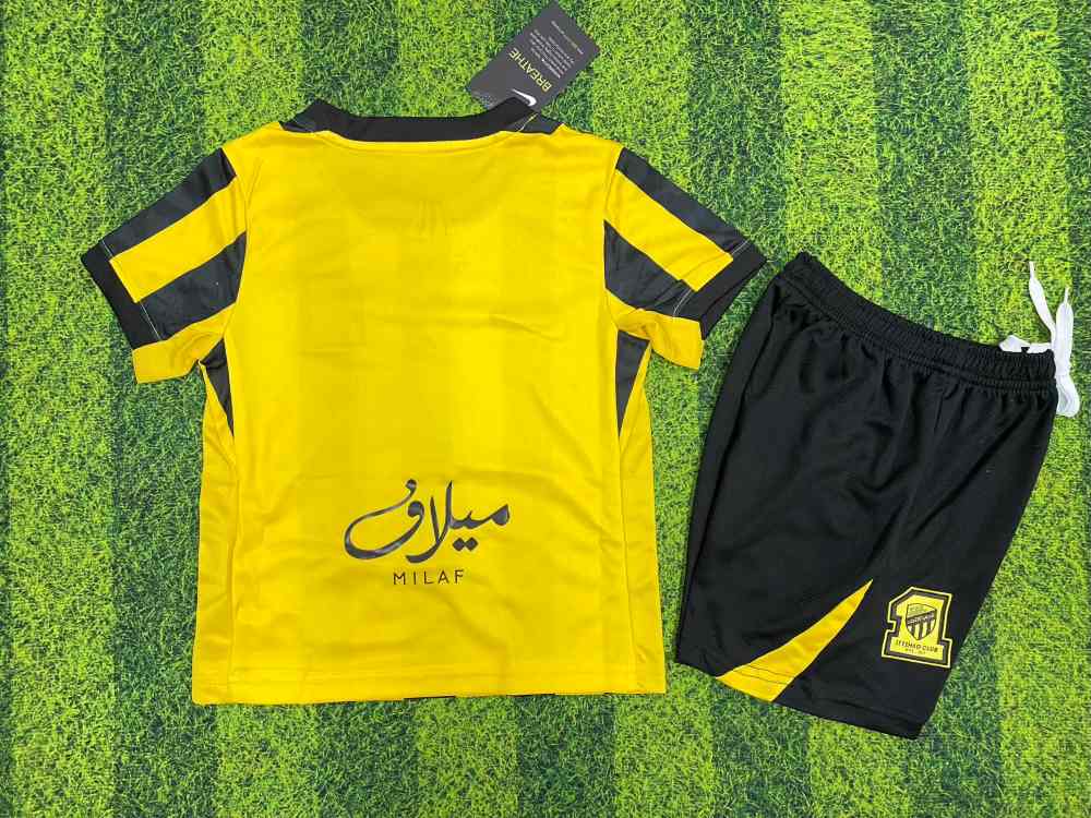 Niños Al Ittihad 2025-26 Local Kit