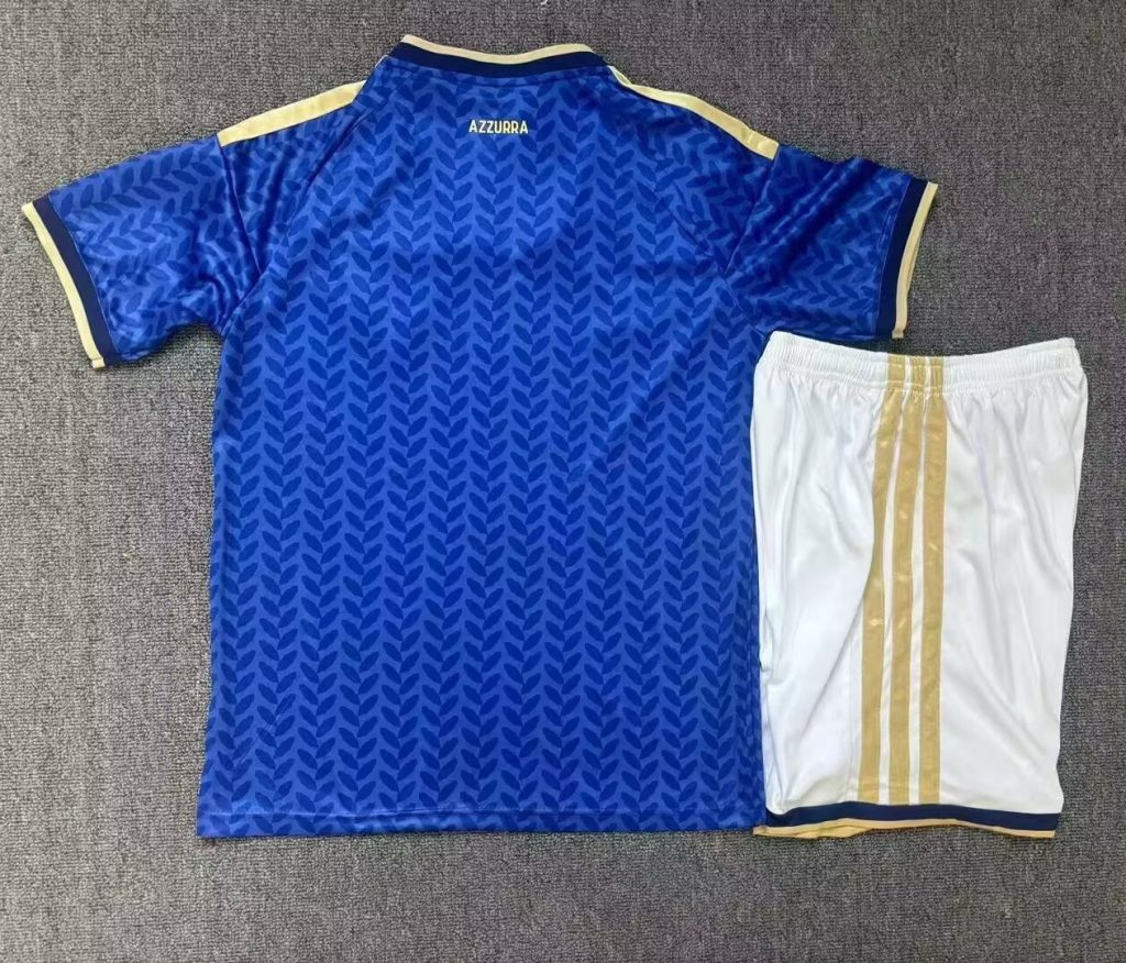 Niños Italia 2026 Local Kit