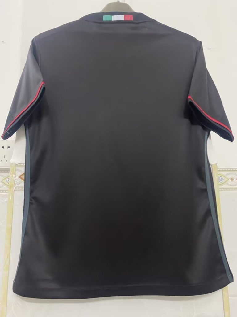 AC Milan 2016-17 Camiseta local