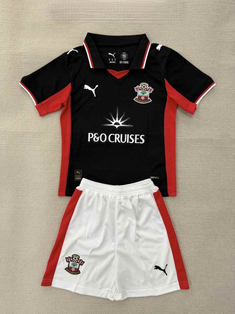Niños Southampton 2025-26 Tercera Kit