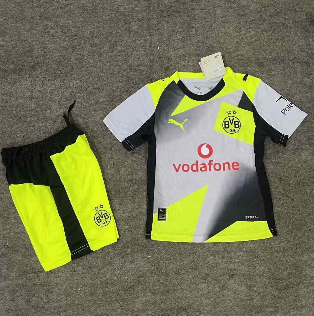 Niños Dortmund 2025-26 Visitante Kit