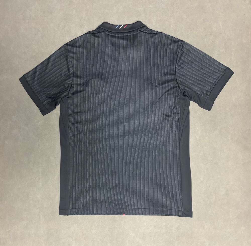 Paris Saint-Germain 2025-26 Fourth Shirt