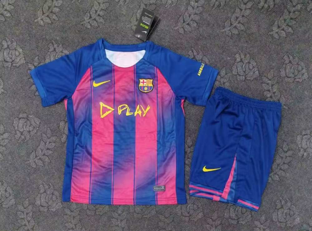 Niños Barcelona 2025 Collaboration Collection Kit