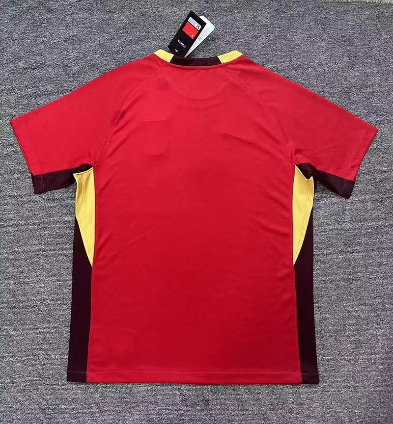 China 2025 Camiseta local