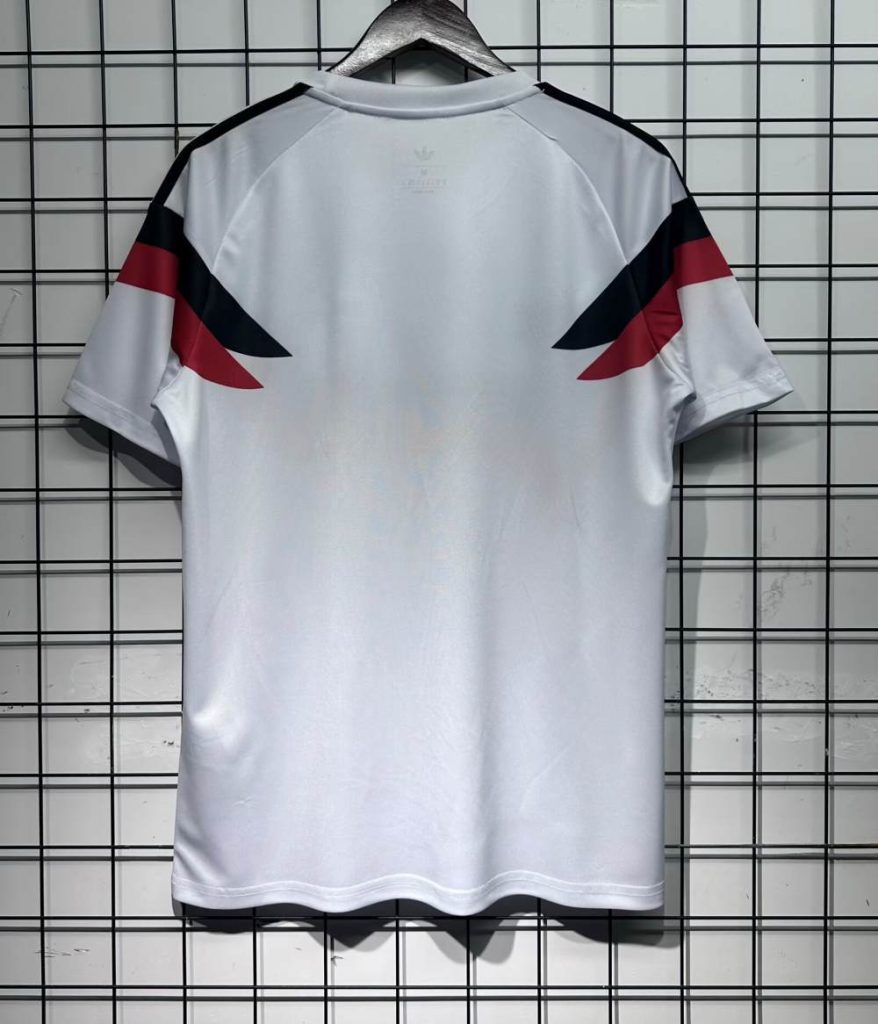 Colo-Colo 2025-26 Camiseta edición especial