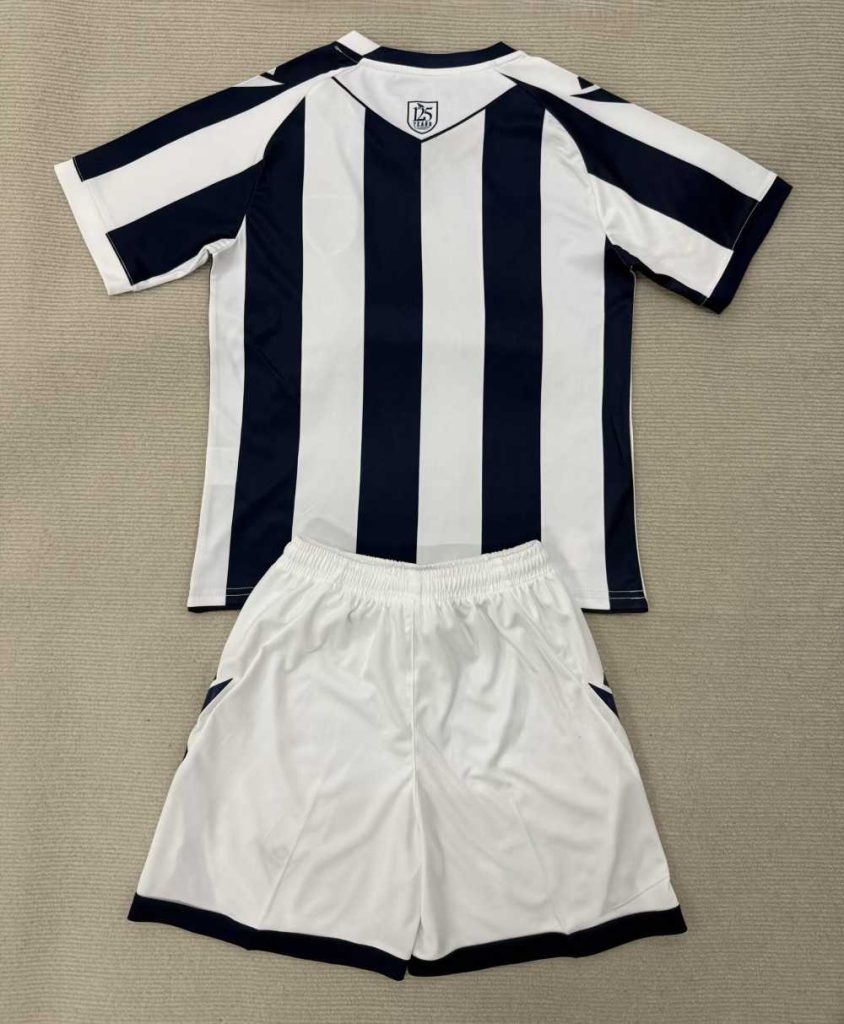 Niños West Bromwich Albion 2025-26 Local Kit