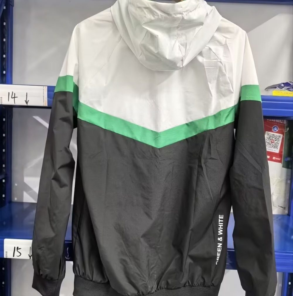 Real Betis 2025 Cortavientos with Hat