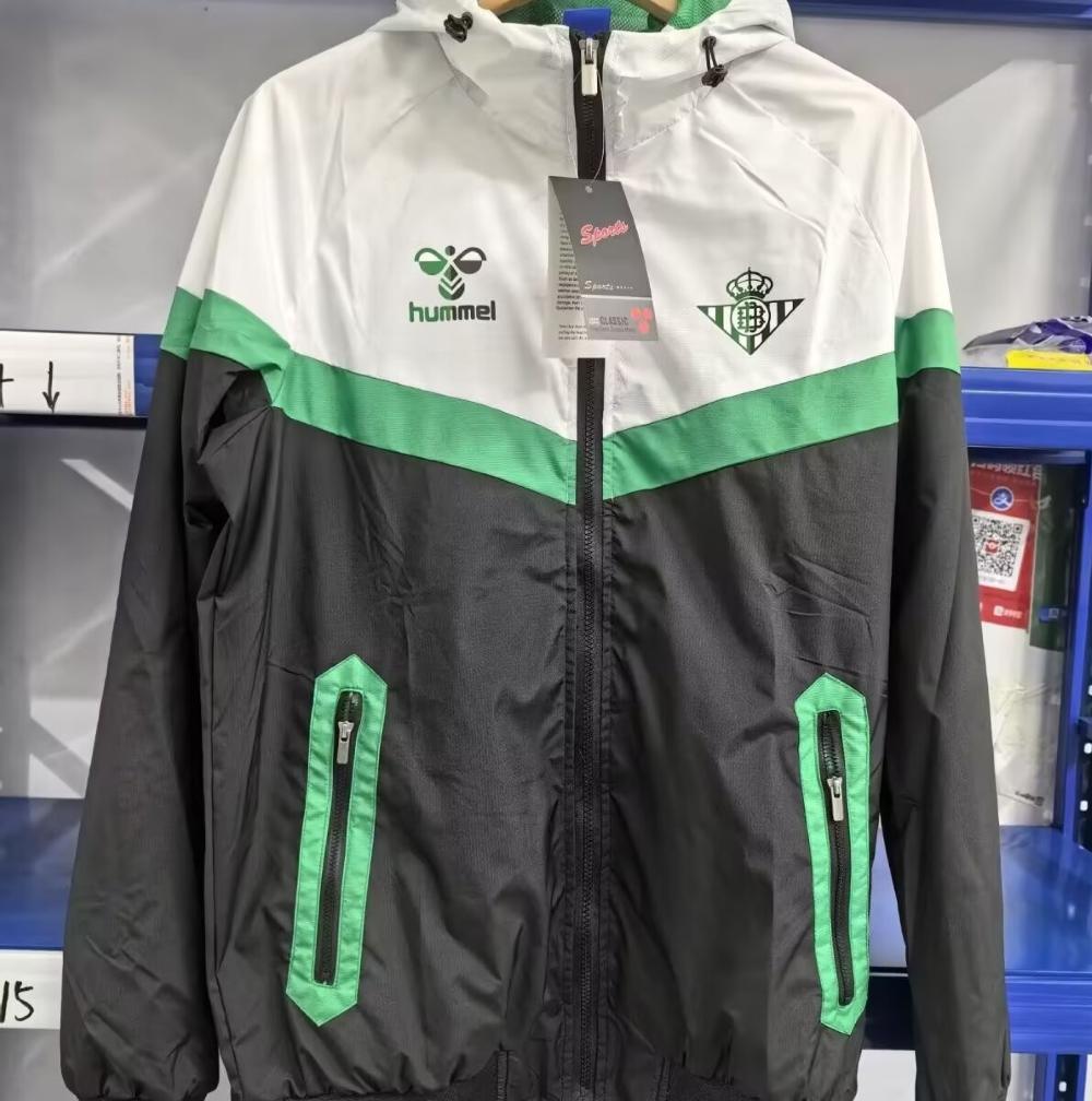 Real Betis 2025 Cortavientos with Hat
