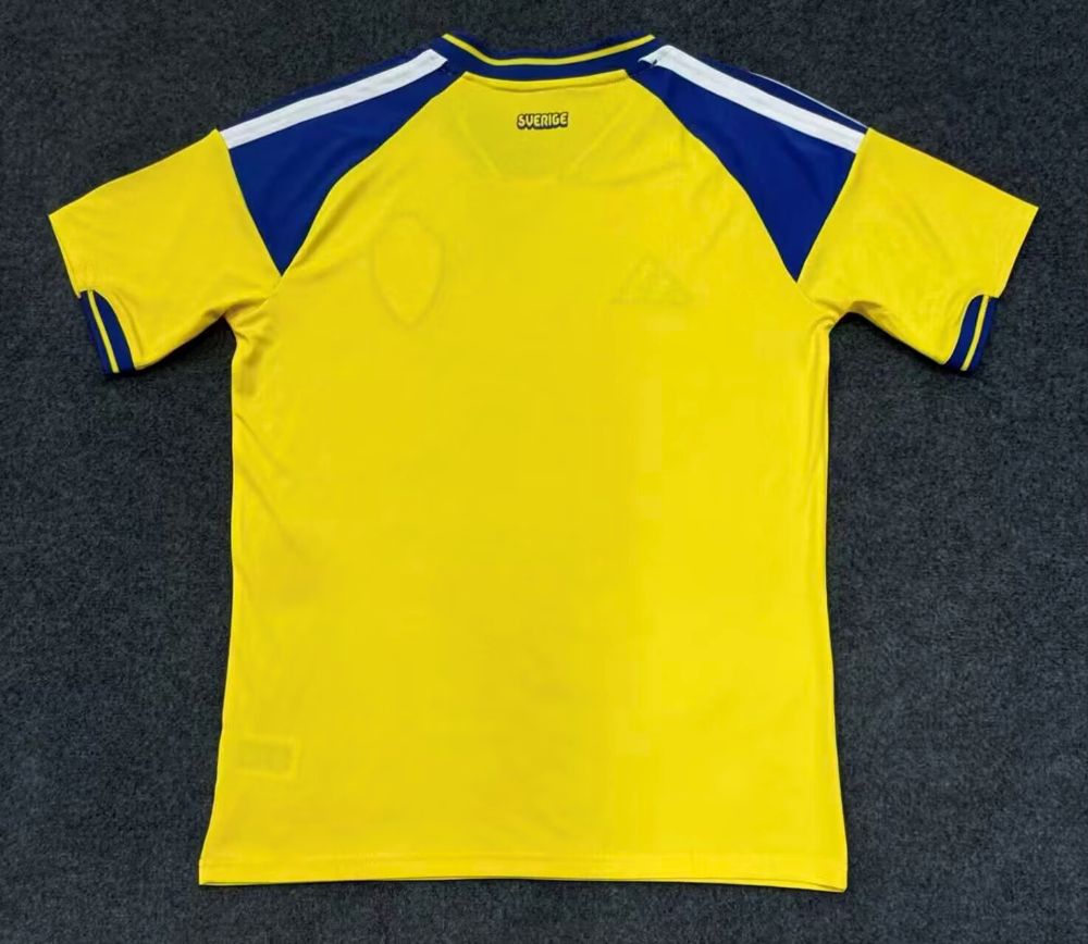 Suecia 2026-27 Copa Mundial de la FIFA Camiseta local