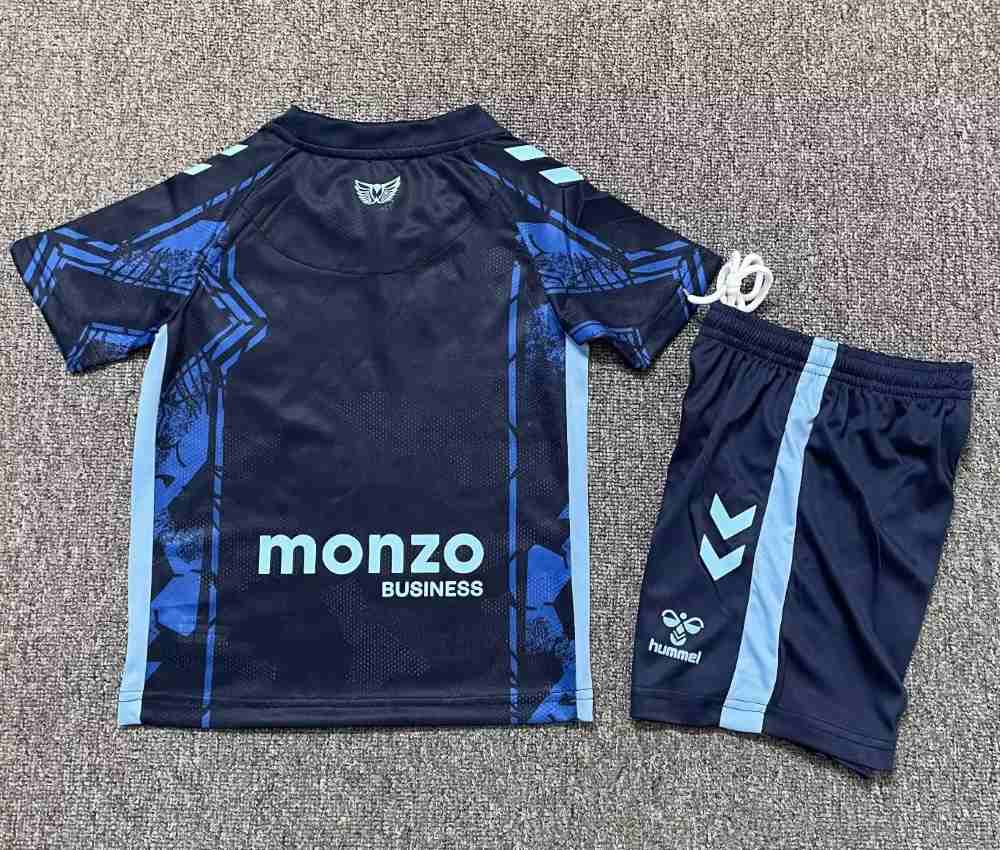 Niños Coventry 2025-26 Tercera Kit