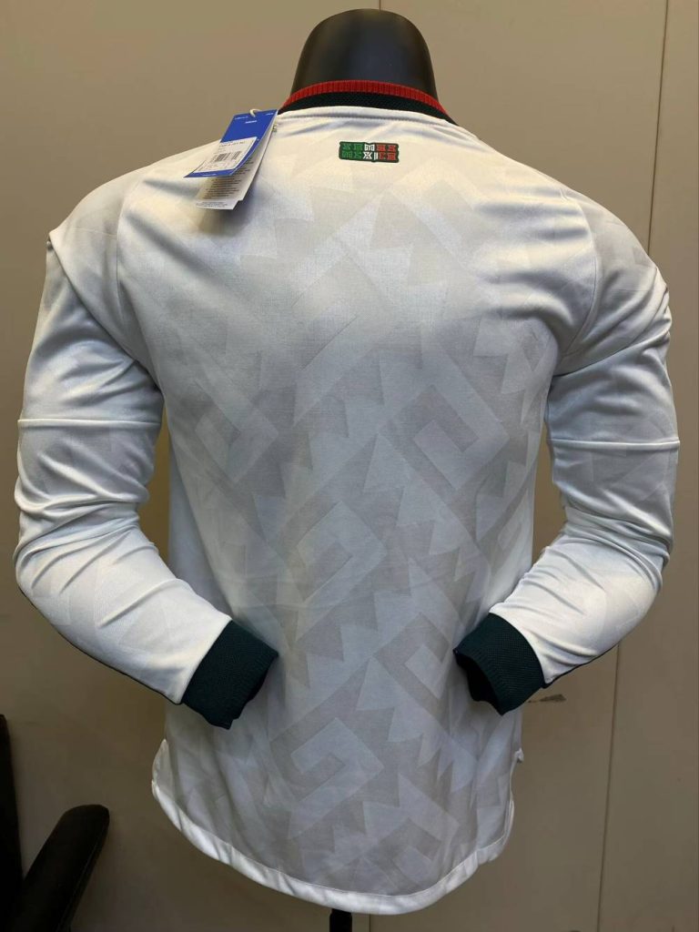México 2026 Copa Mundial de la FIFA Camiseta visitante versión jugador de manga larga