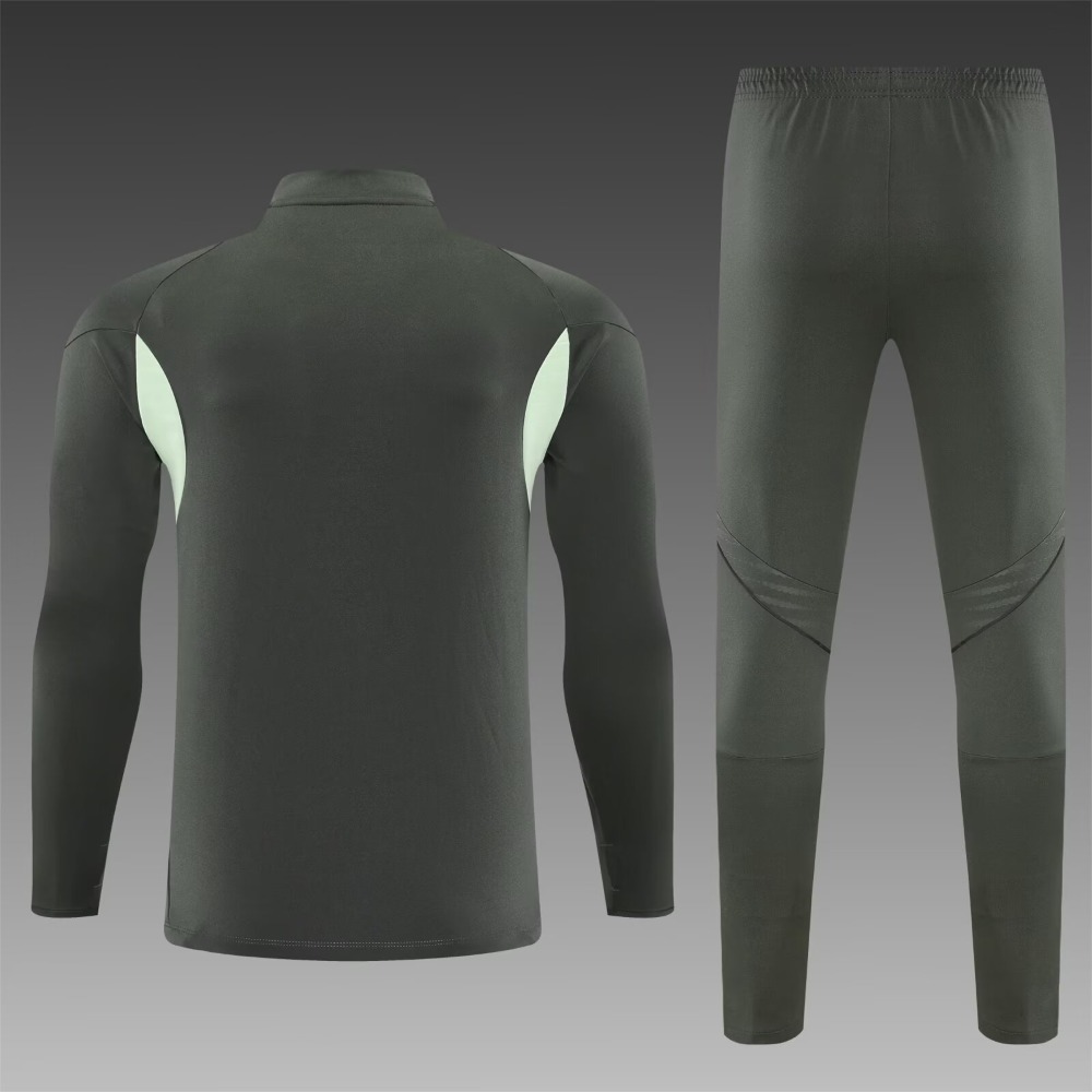 Niños Real Madrid 2025-26 Entrenamiento Suits