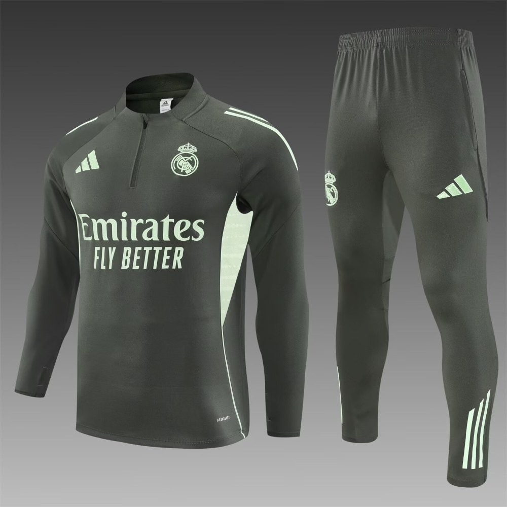 Niños Real Madrid 2025-26 Entrenamiento Suits