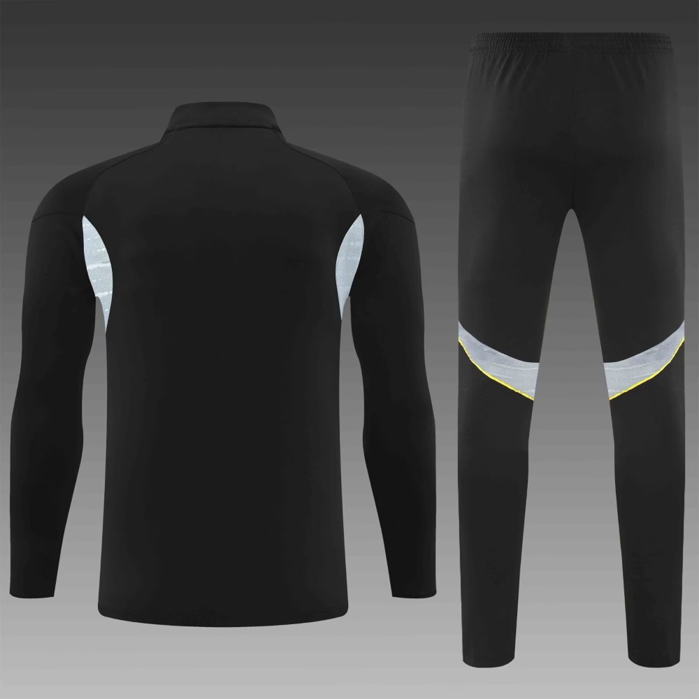 Niños Real Madrid 2025-26 Entrenamiento Suits