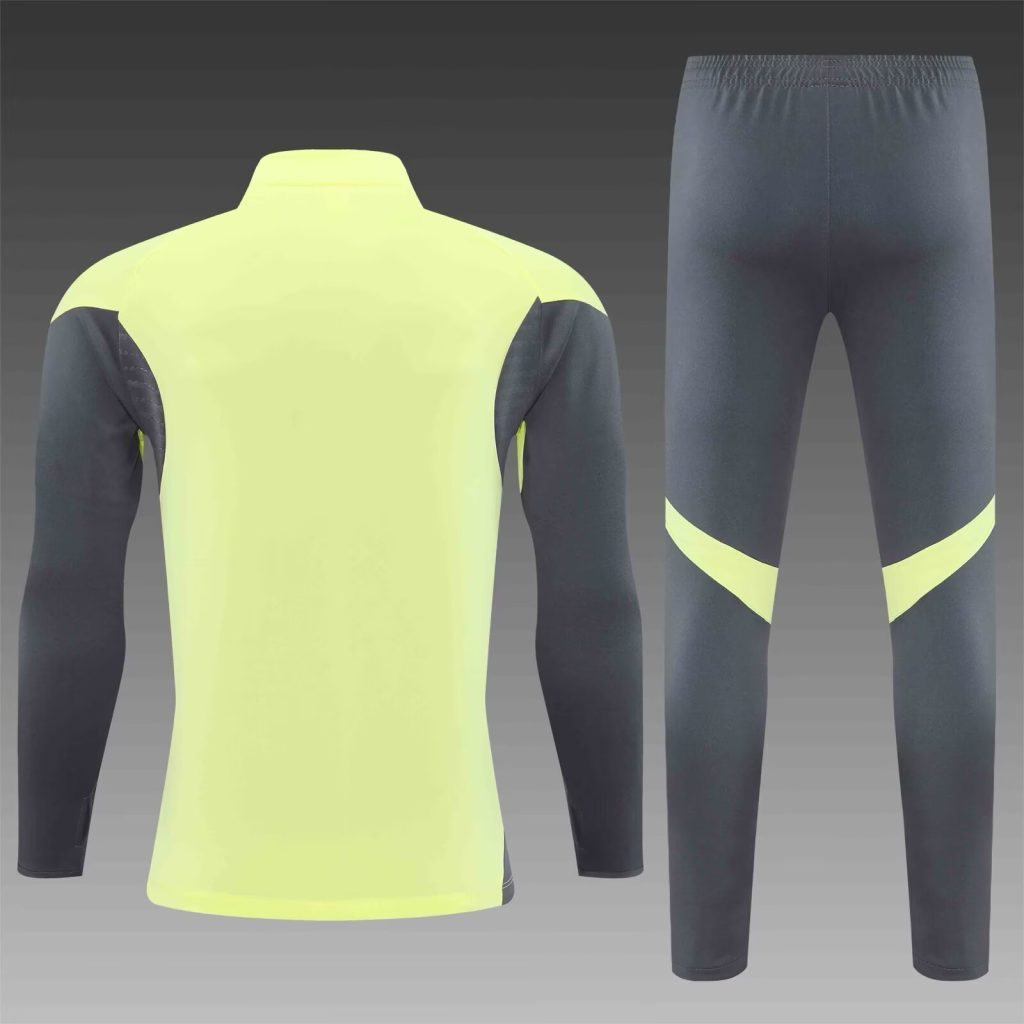 Niños Real Madrid 2025-26 Entrenamiento Suits