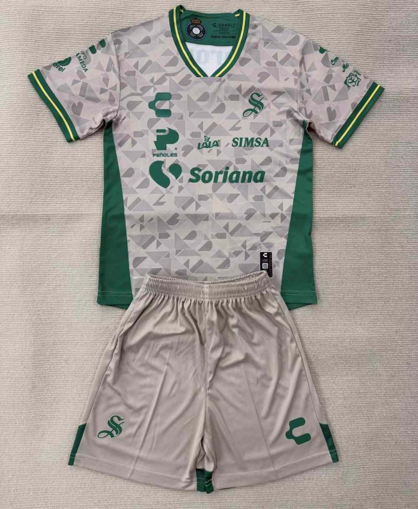 Niños Santos Laguna 2025-26 Visitante Kit