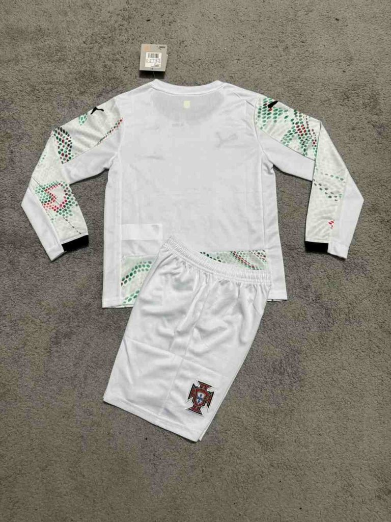 Portugal 2025-26 Visitante Long Sleeve Kit