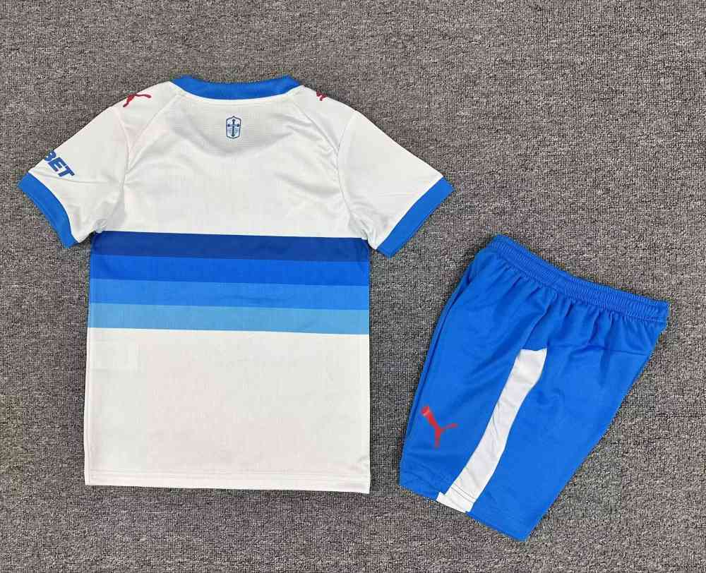 Niños Universidad Católica 2026-27 Local Kit